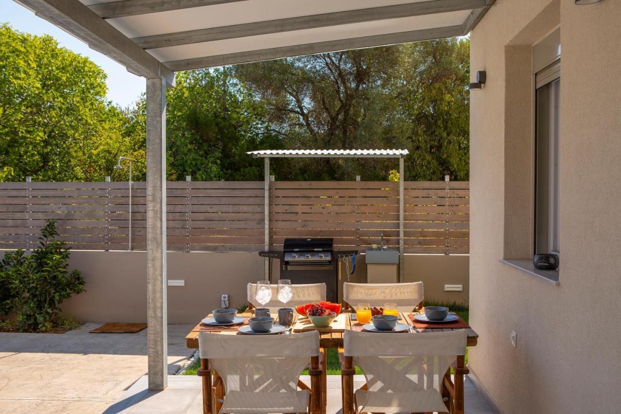 Grappolo Lefkada Villas - Villa Vertzami Just 2 Km From Lefkada Town Apolpaina ภายนอก รูปภาพ